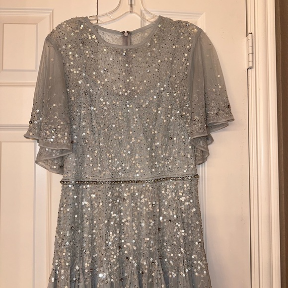 Mac Duggal Flounce Sleeve, Tea Length Women’s Dress size 8, with Sequins - Picture 3 of 14